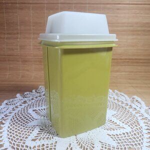 Vintage Tupperware Pick-A-Deli Pickle Olive Keeper 1330 Avocado Green Container